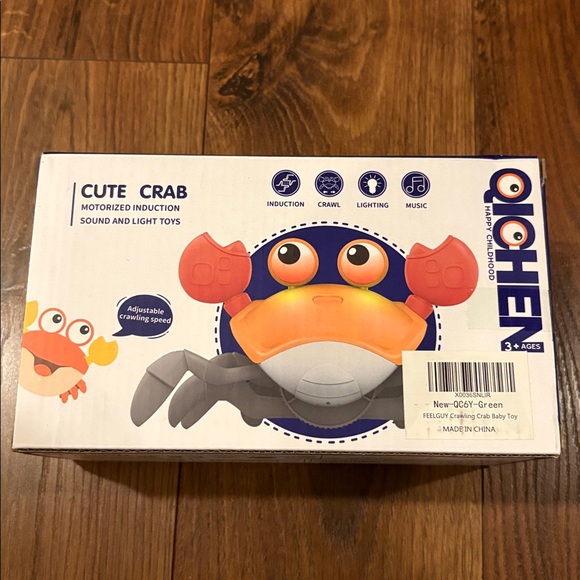 Qichen Cute Crab Toy with Sound and Light - Picture 3 of 11